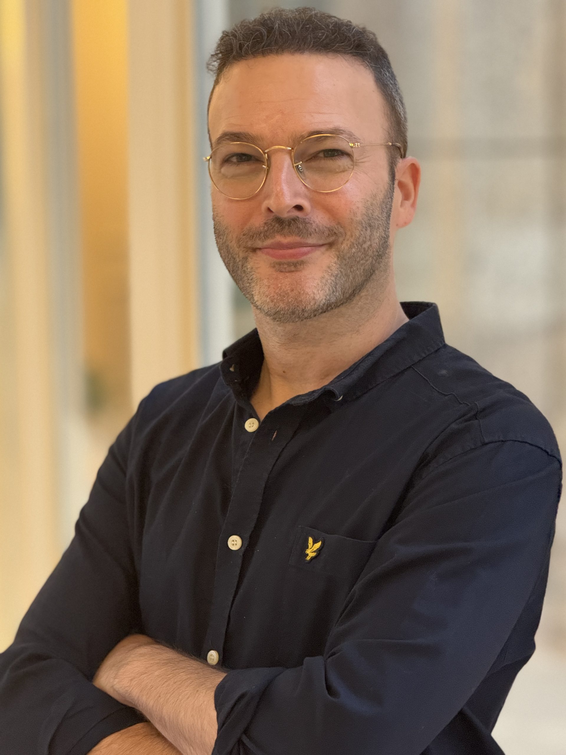 ד״ר מנשס - פסיכוגריאטר ופסיכיאטר של גיל־השלישי